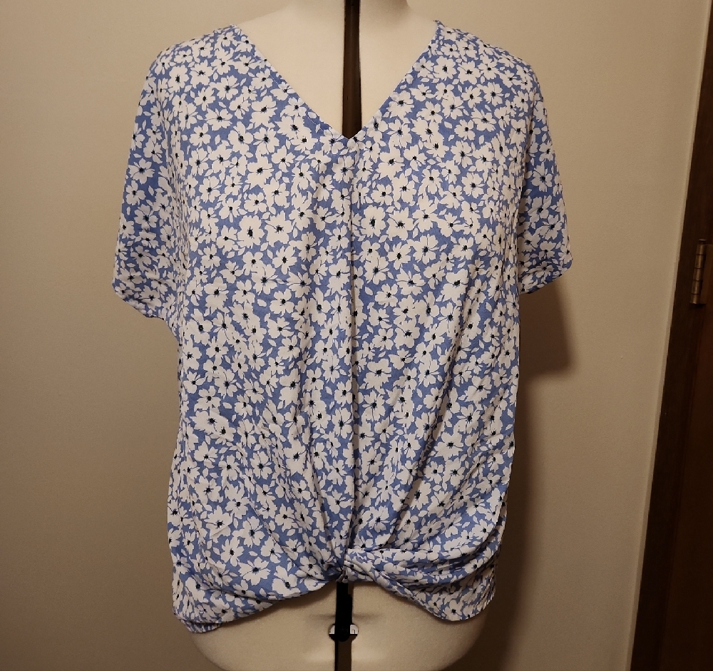 Floral V-Neck Blouse